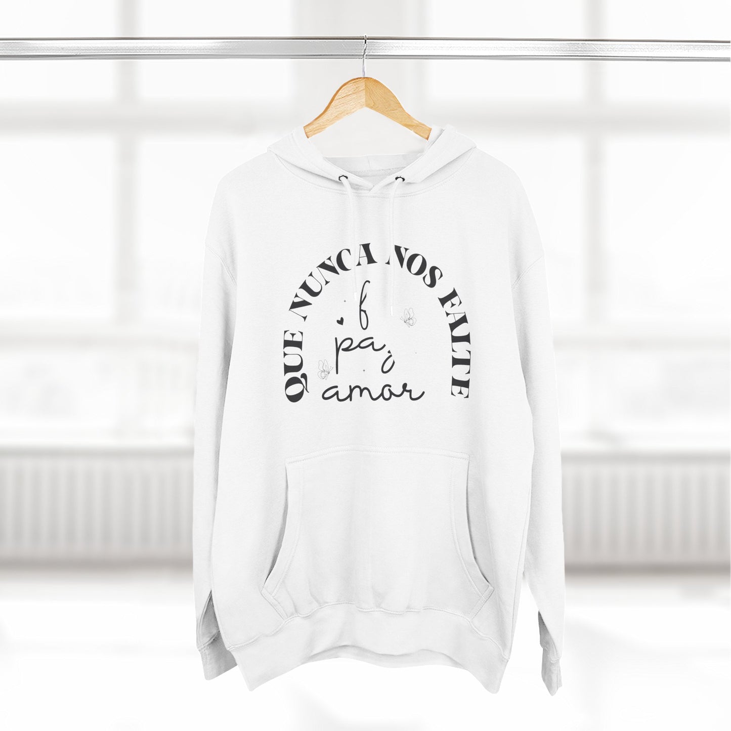 Cozy Three-Panel Fleece Hoodie with 'Nunca Nos Rinde' Design, Gift for Friends, Casual Wear, Love Quote, Cozy Clothing