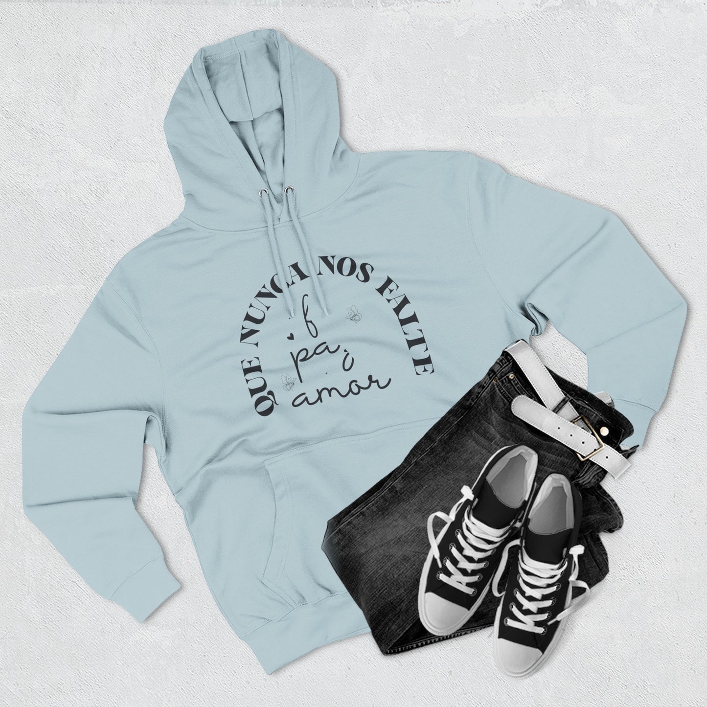 Cozy Three-Panel Fleece Hoodie with 'Nunca Nos Rinde' Design, Gift for Friends, Casual Wear, Love Quote, Cozy Clothing