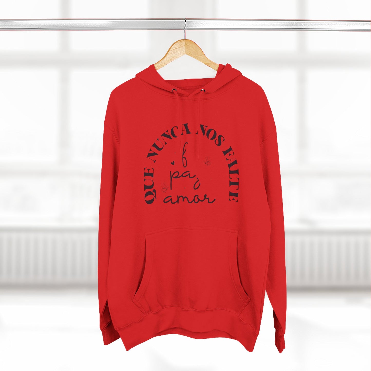 Cozy Three-Panel Fleece Hoodie with 'Nunca Nos Rinde' Design, Gift for Friends, Casual Wear, Love Quote, Cozy Clothing
