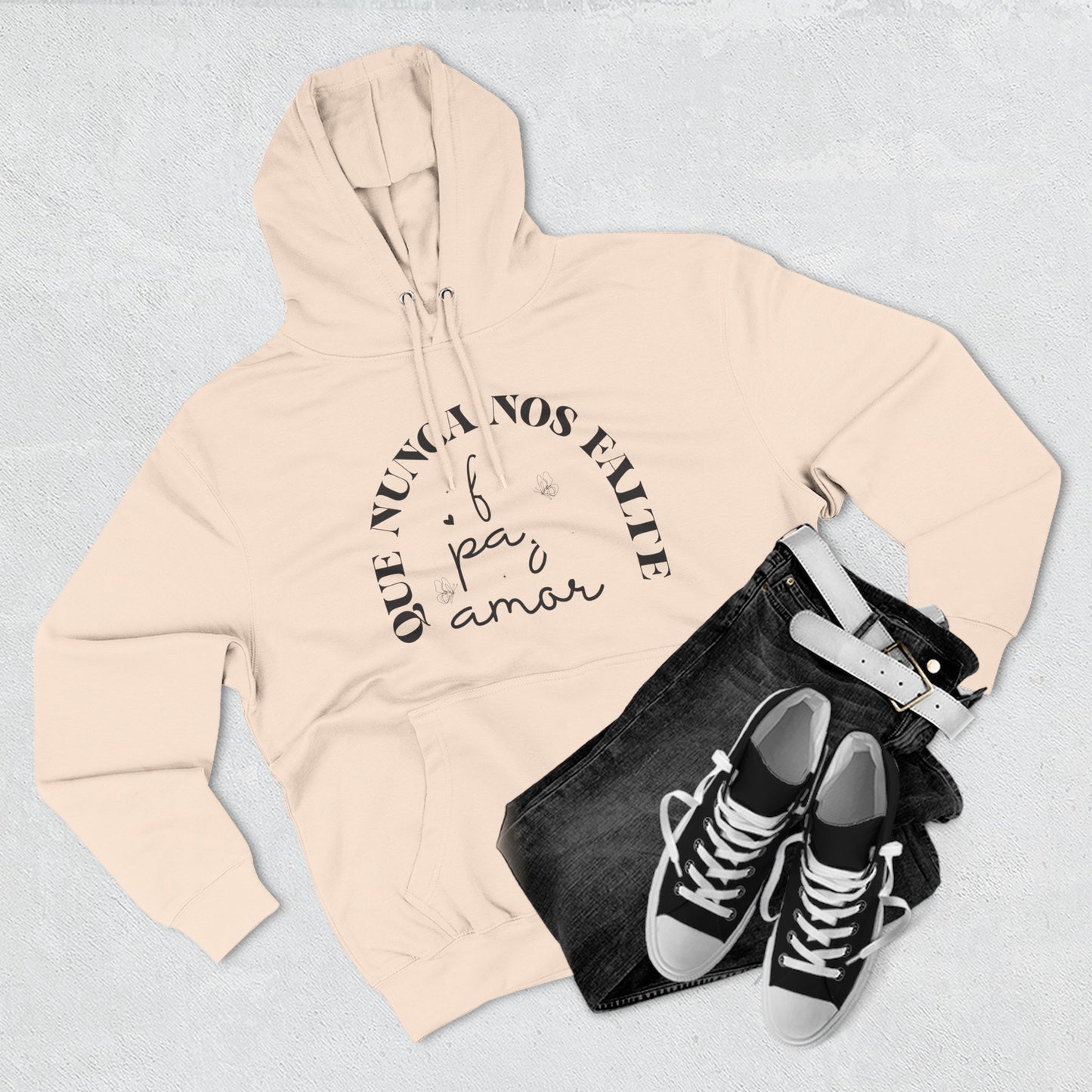 Cozy Three-Panel Fleece Hoodie with 'Nunca Nos Rinde' Design, Gift for Friends, Casual Wear, Love Quote, Cozy Clothing