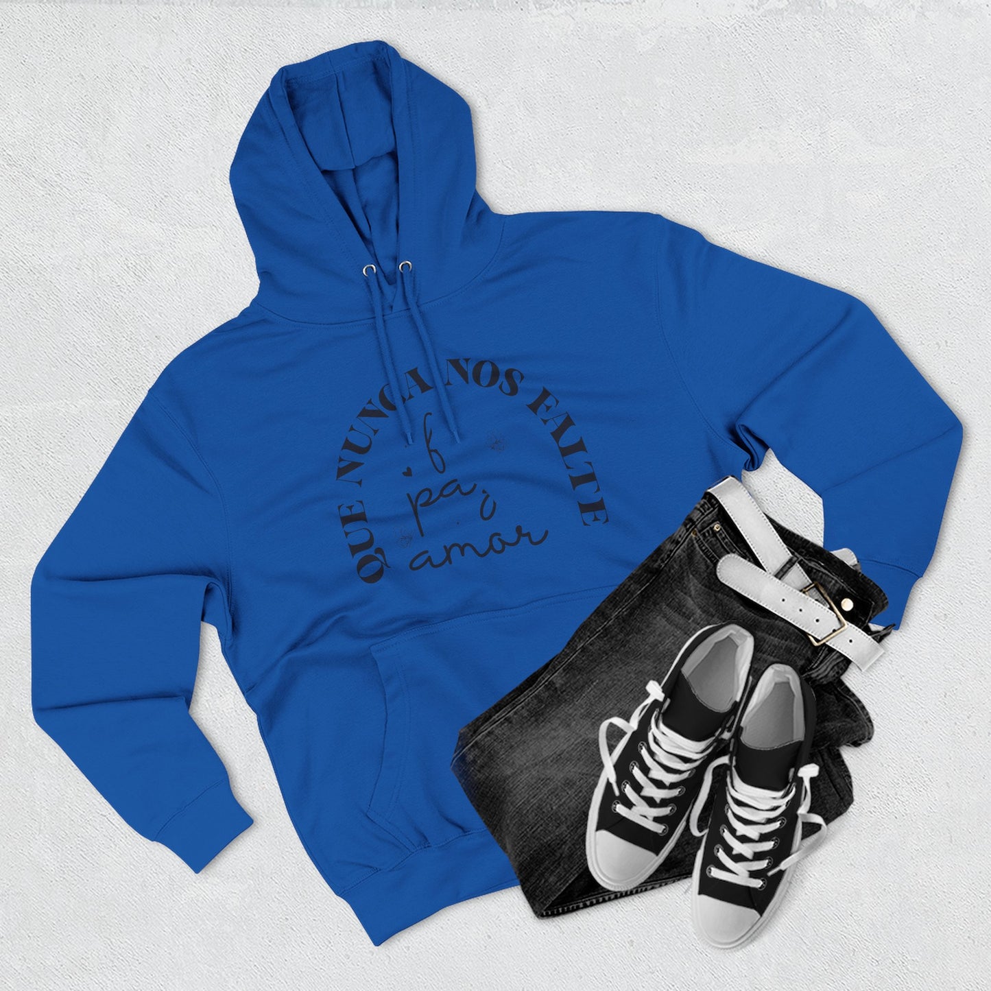 Cozy Three-Panel Fleece Hoodie with 'Nunca Nos Rinde' Design, Gift for Friends, Casual Wear, Love Quote, Cozy Clothing